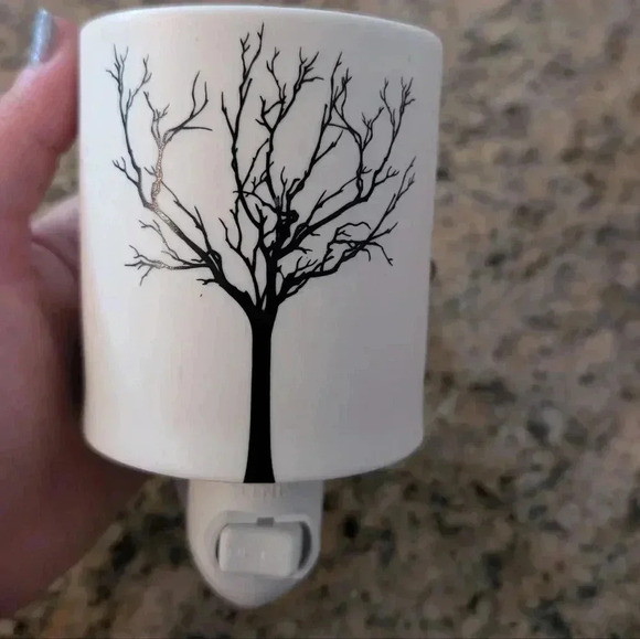 Scentsy Other - Tilia Scentsy Mini Plug In Wax Warmer